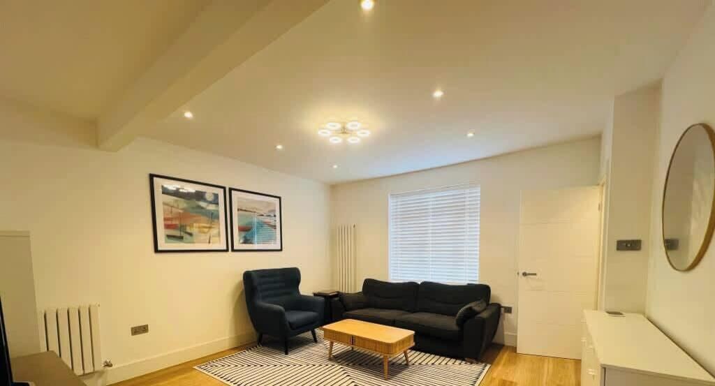 テレビ、書斎 / ワークスペース