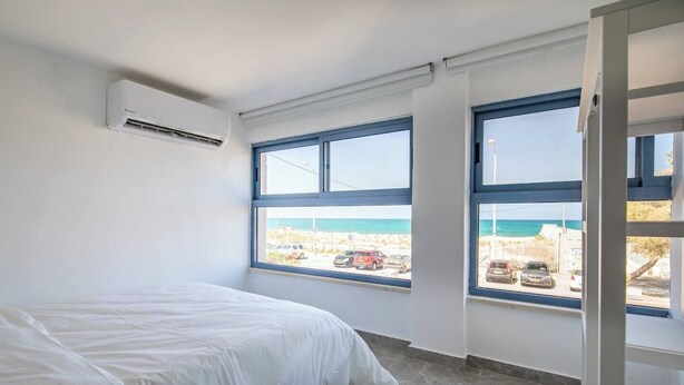 3 bedrooms, iron/ironing board, travel crib, WiFi (free)