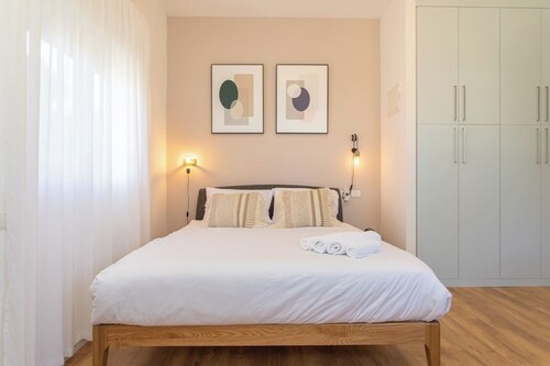 Port city haifa- studio next to the beach & rambam