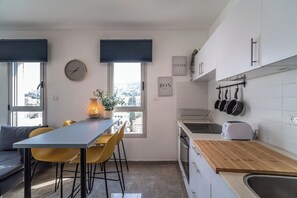Fridge, microwave, oven, stovetop - PORT CITY-German Colony 2 Bdrms W/BalconyMAMAD  #3 (Haifa)