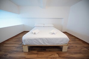 Bügeleisen/Bügelbrett, WLAN