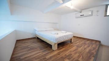 1 bedroom, iron/ironing board, WiFi
