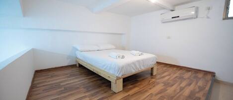 Bügeleisen/Bügelbrett, WLAN