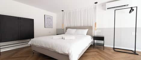 Bügeleisen/Bügelbrett, WLAN, Bettwäsche