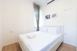 Iron/ironing board, WiFi, bed sheets - PORT CITY HAIFA - Authentic 2 Bdrms GermanColony 2 (Haifa)