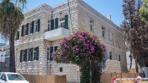 Exterior - Port city haifa - authentic 2 bdrms germancolony 3 (Haifa)