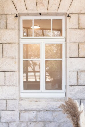 Exterior detail - PORT CITY HAIFA - Authentic 1 Bdrm GermanColony 4 (Haifa)