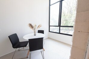 Dining - PORT CITY HAIFA - Authentic 1 Bdrm GermanColony 4 (Haifa)