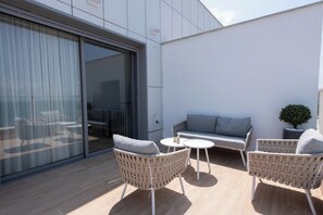 Terrace/patio - PORT CITY - Seaview Penthouse W/ Jaccuzzi + MAMAD (Haifa)