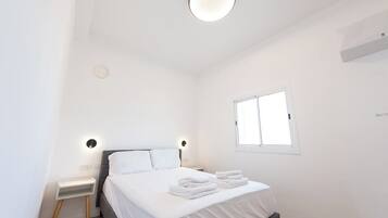 2 chambres, fer et planche à repasser, Wi-Fi gratuit, draps fournis