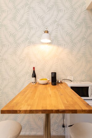 Dining - PORT CITY HAIFA-Downtown Studio211 (Haifa)