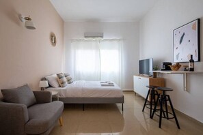 Iron/ironing board, free WiFi, bed sheets - PORT CITY HAIFA - Studio 218 (Haifa)