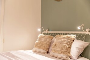 1 bedroom, iron/ironing board, free WiFi, bed sheets - PORT CITY HAIFA - Studio 220 (Haifa)