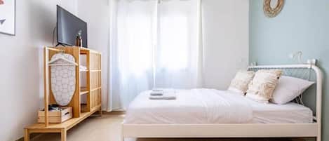 Ferros/tábuas de passar roupa, Wi-Fi, roupa de cama