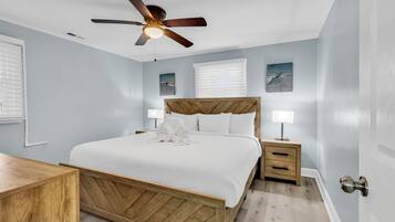 Iron/ironing board, bed sheets