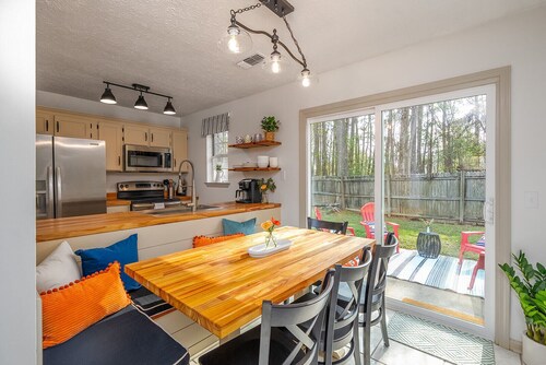 Southern Getaway near Downtown Savannah & Tybee