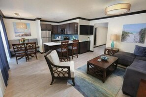 Living area - Beachfront Resort with Luxury 2 Bedroom Suite near Famous Cocoa Beach Pier (Cocoa Beach)