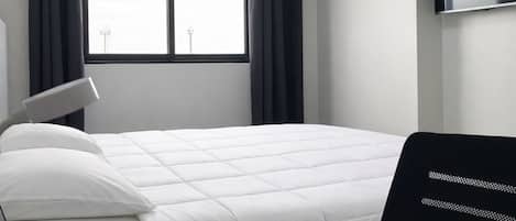 Executive dubbelrum | Värdeförvaringsskåp på rummet, skrivbord och arbetsyta för laptop