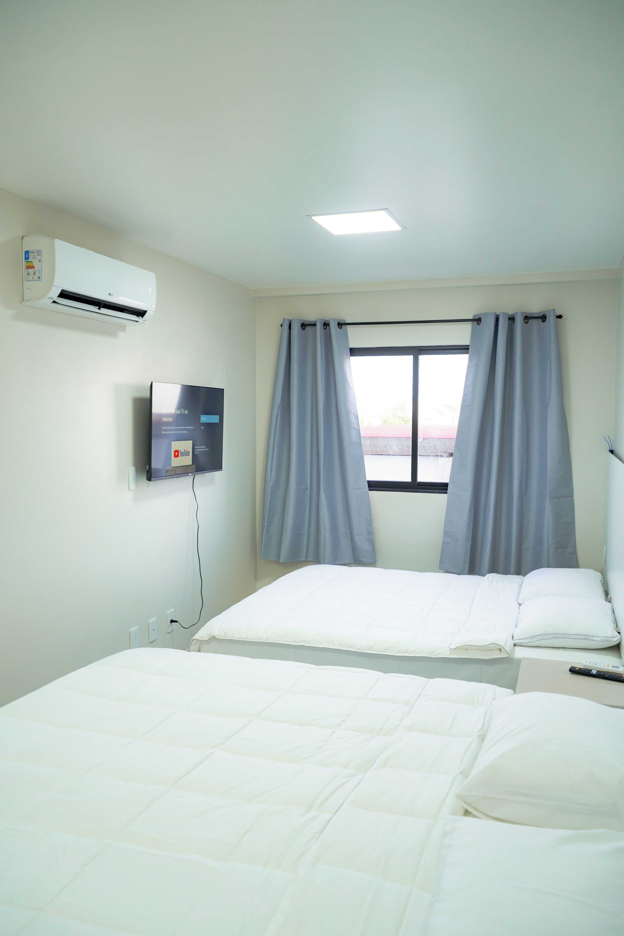 Coffres-forts dans les chambres, bureau