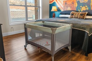 5 bedrooms, iron/ironing board, travel cot, free WiFi - Pop’s Fishing Cabin - 
Lakeviews - Hot Tub - Kayaks - Nature & close to Branson (Branson)