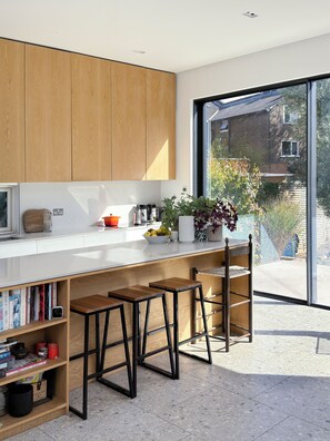Interior - Large, architect designed family home with garden close to tube in North London (London)
