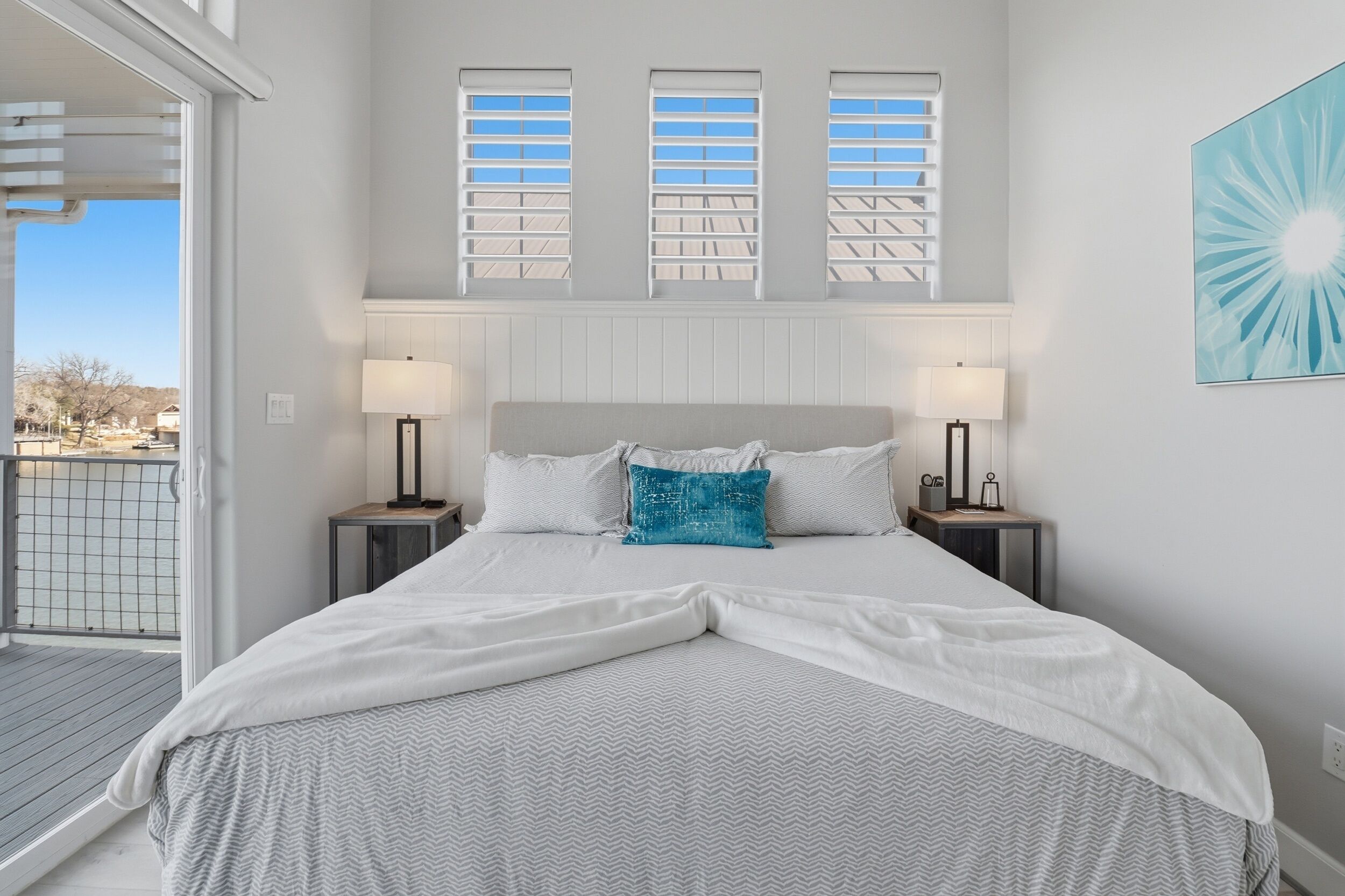 3 bedrooms, desk, iron/ironing board, free WiFi