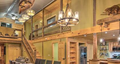 A Mountaintop Chalet with Sunrise Views! Close to Chimney Rock and Lake Lure!