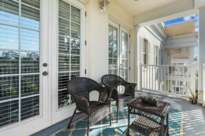 Terrace/patio - Perfect Family Getaway! 3BR Condo Minutes from Disney (Kissimmee)