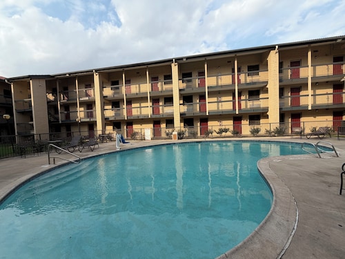South Houston Inn & Suites Hobby Airport I 45