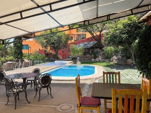 Tempat makan outdoor