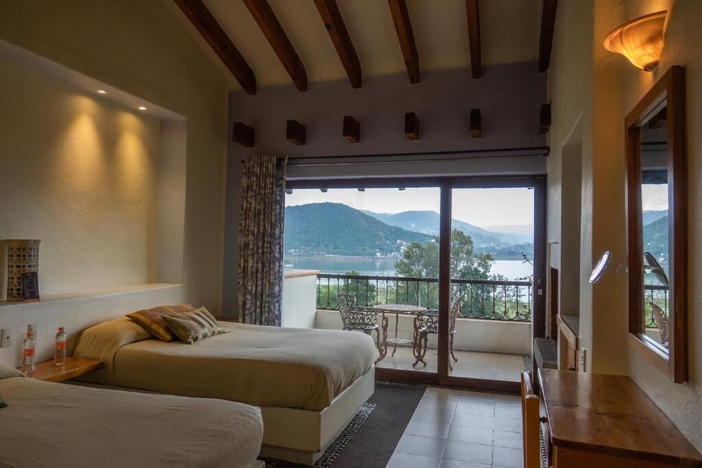 In-room safe, iron/ironing board, free WiFi