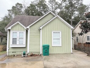 Exterior - Cozy 2-Bedroom Duplex in Little River (Little River)