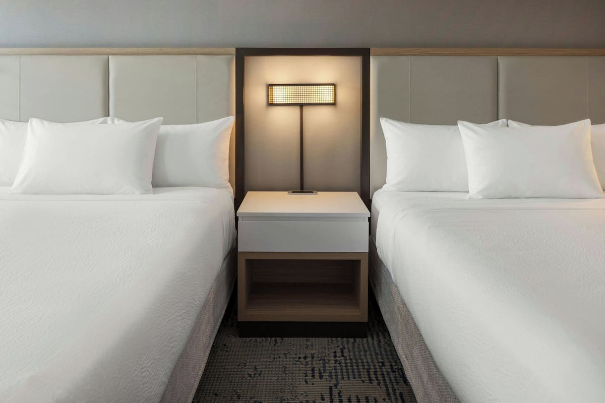 Desk, WiFi (free), bed sheets