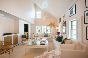 TV connectée, chaîne hi-fi, imprimantes