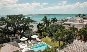 Piscine extérieure, piscine chauffée