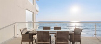 3BDR Ocean front luxury APT in Acapulco Diamante