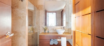 3BDR Ocean front luxury APT in Acapulco Diamante