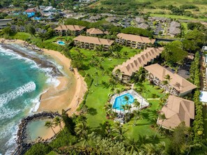 Exterior - NEW! Beachfront 2 Bedroom Ocean View Oasis, Pool (Kapaʻa)