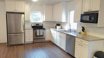 Microwave, oven, stovetop, dishwasher