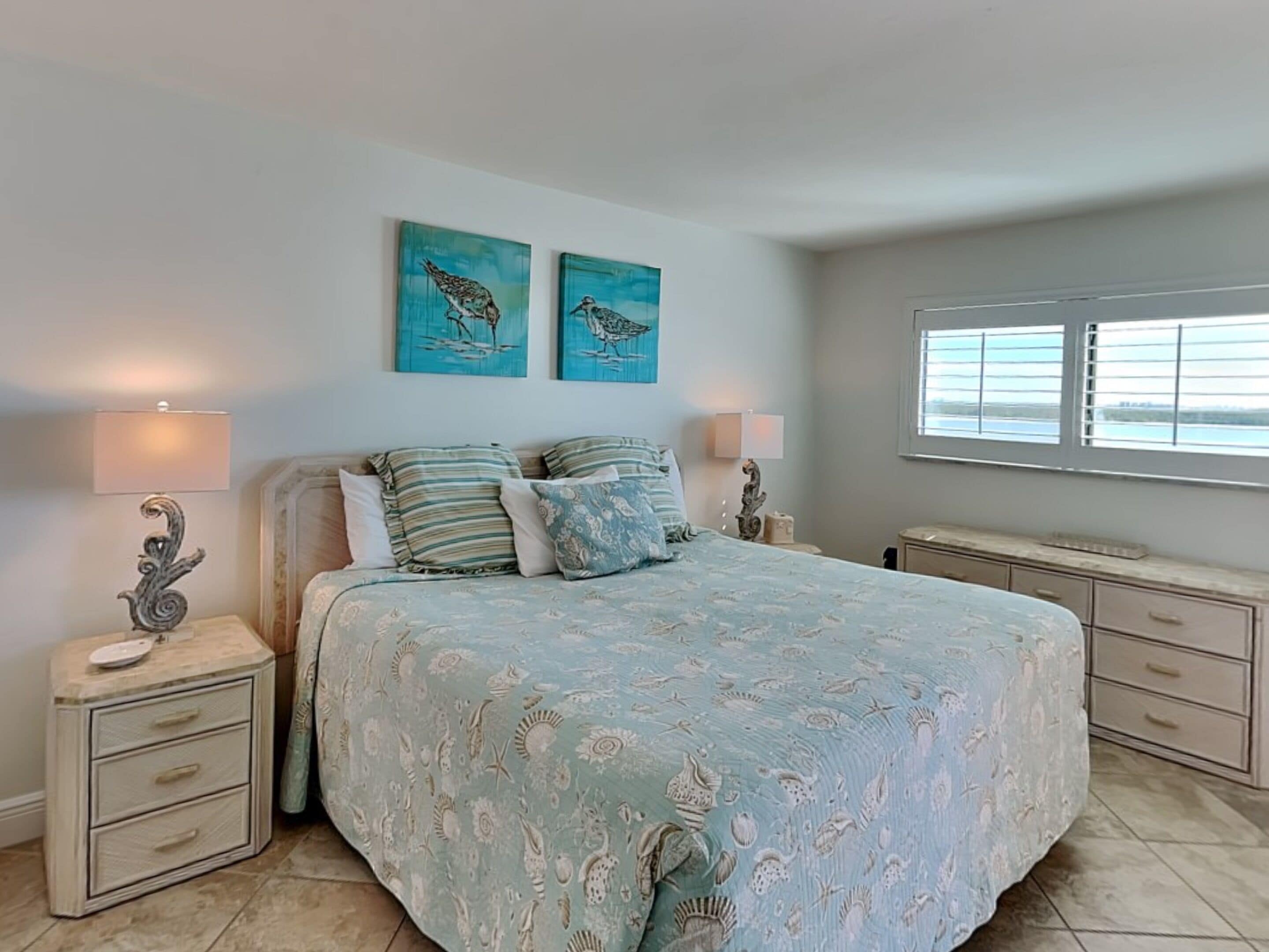 Condo (2 Bedrooms) | Servicio de la propiedad