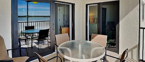 Condo (2 Bedrooms) | Property amenity