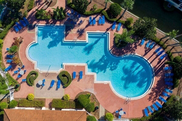 Pool - Spacious 3 BR Family Townhome in Gated Community - Pool, Gym, Minutes to Disney! (Kissimmee)