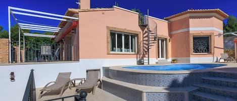 Piscine extérieure