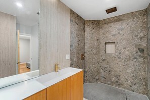 Bathroom - The Sinatra House- Fully Furnished! (Los Angeles)