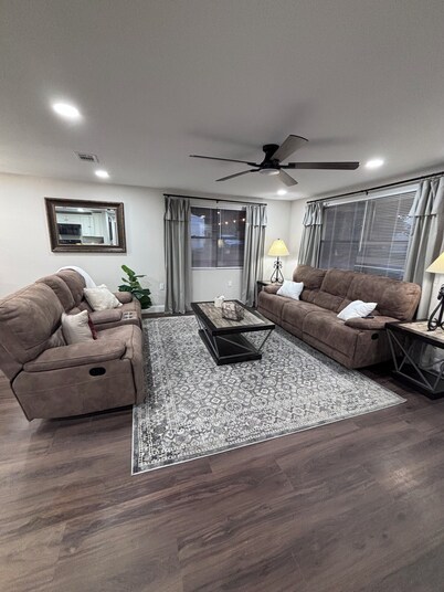  The Happy Place, a Charming & Cozy 3-bedroom home in the heart of Sneads, FL.