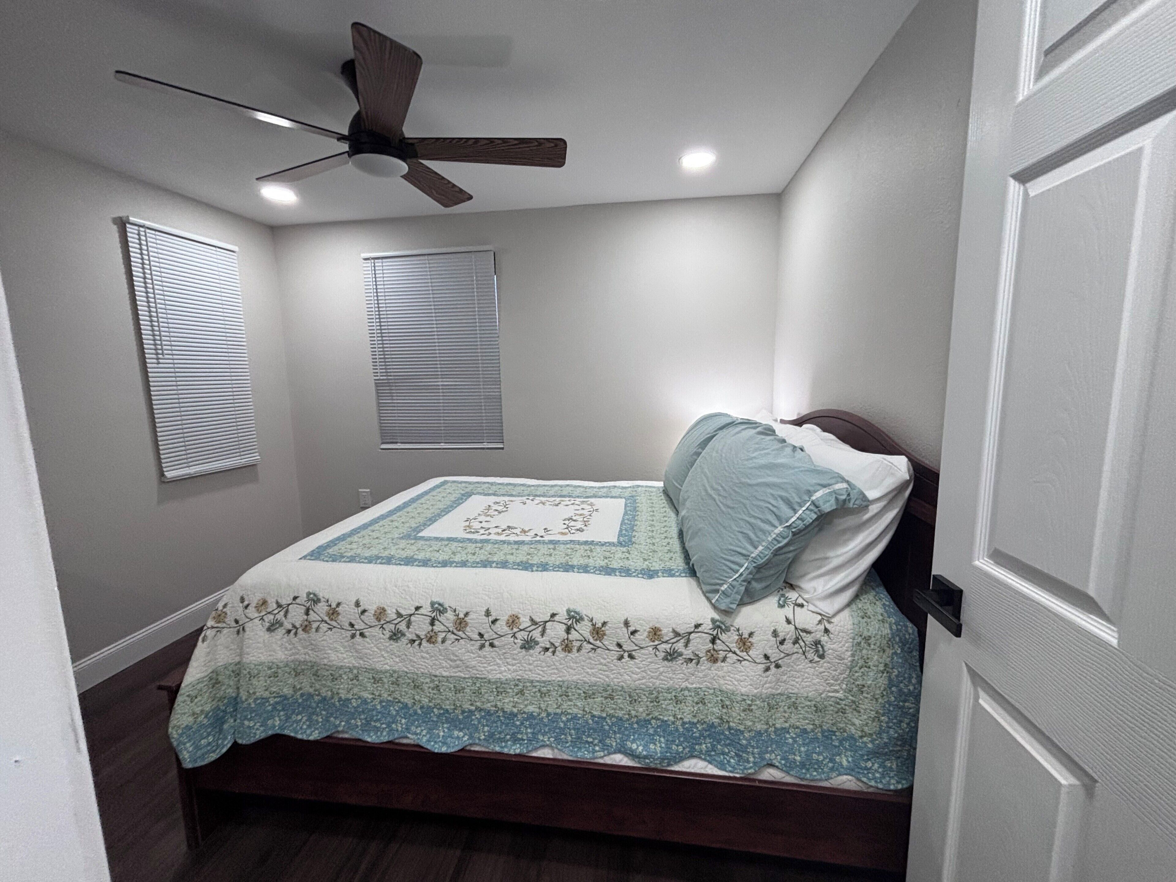 3 chambres, bureau, fer et planche à repasser, Wi-Fi gratuit