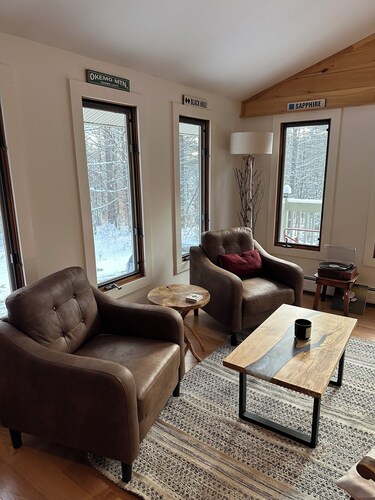 Cozy 3-Bedroom Mountain Style Home