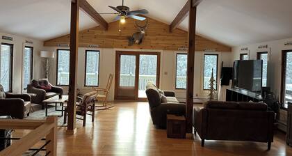 Cozy 3-Bedroom Mountain Style Home