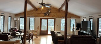 Cozy 3-Bedroom Mountain Style Home