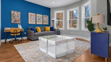 Televisión, oficina